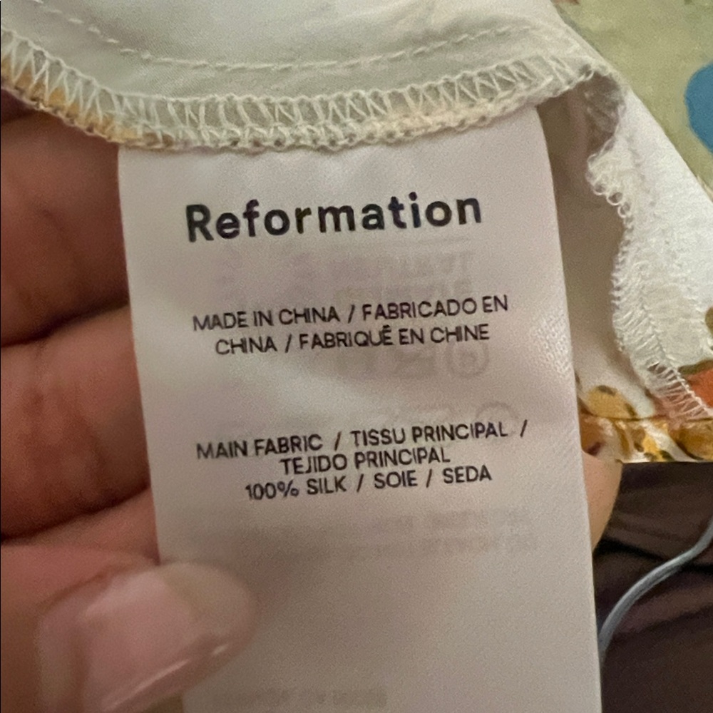 [Reformation] silk long skirt with floral pattern - Picture 5 of 5